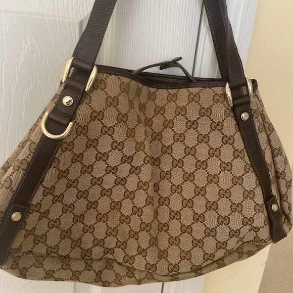 NWOT Gucci Mongram Canvas Abbey Hobo - Picture 4 of 8